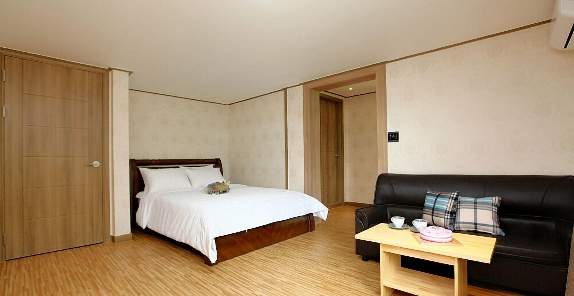 Traum Hotel & Condo Gapyeong Exteriér fotografie