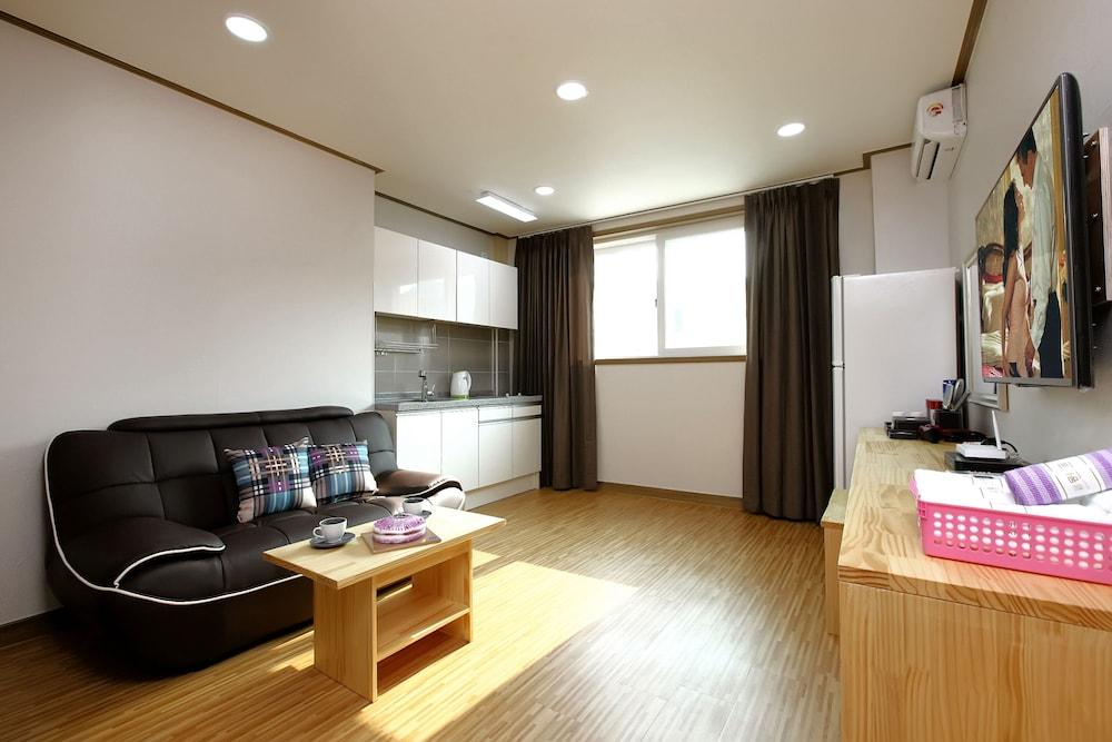 Traum Hotel & Condo Gapyeong Exteriér fotografie