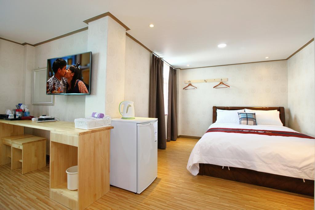 Traum Hotel & Condo Gapyeong Exteriér fotografie